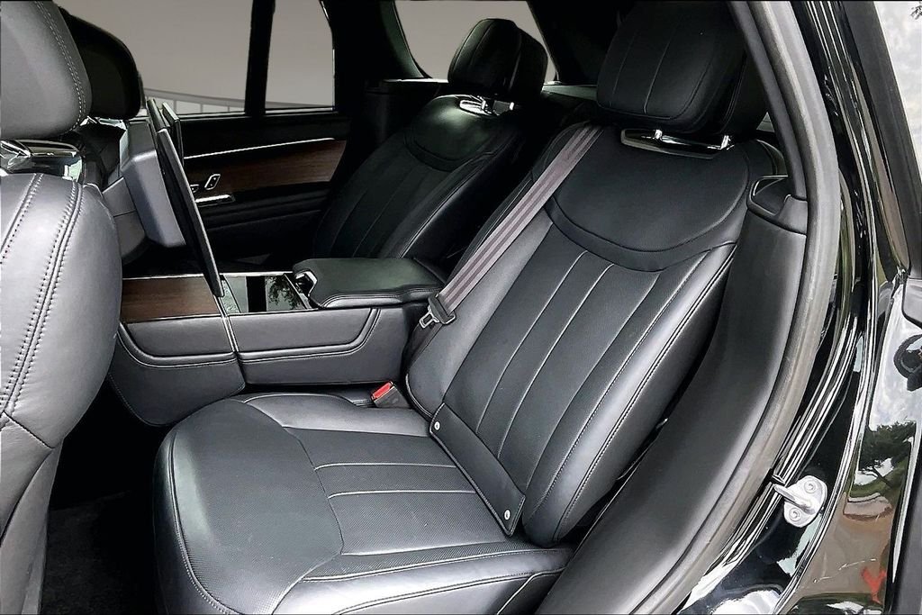 Used 2023 Black Land Rover Autobiography image 26