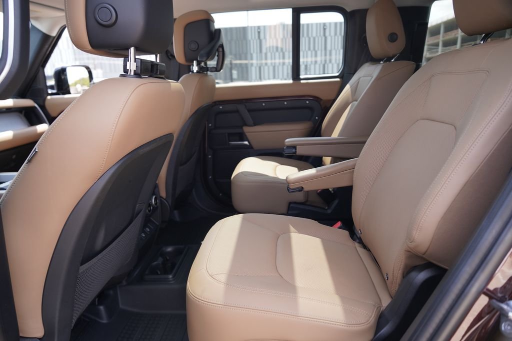 Certified Used 2025 Red Land Rover X-Dynamic SE image 30