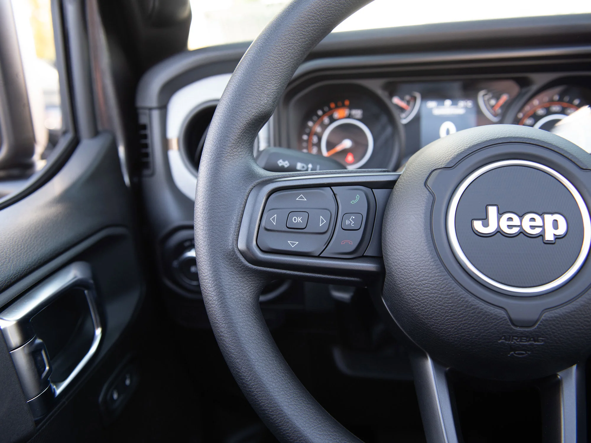 Used 2025 Grey Jeep Sport* 2 Door 4x4, Soft Top, 12 Inch Screen image 10