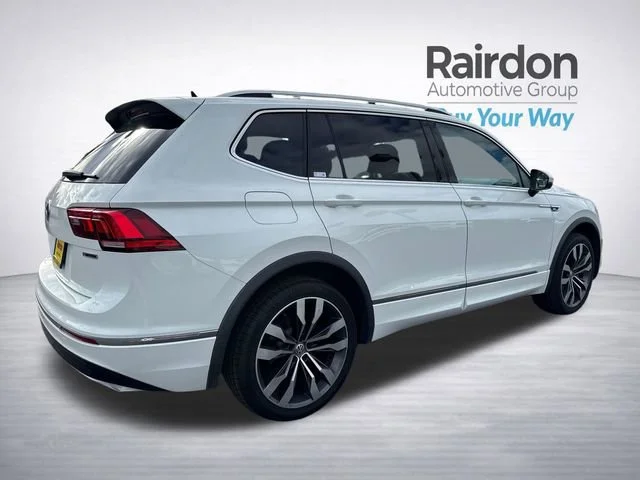 Used 2020  Volkswagen SEL Premium R-Line image 7