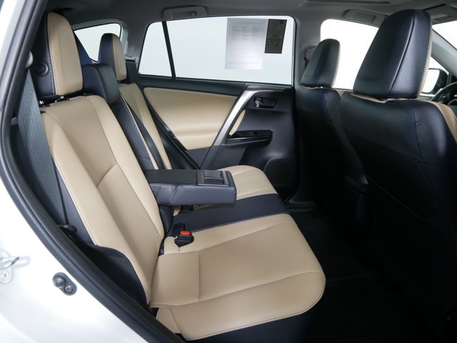 Certified Used 2018 Blizzard Pearl Toyota Limited image 16