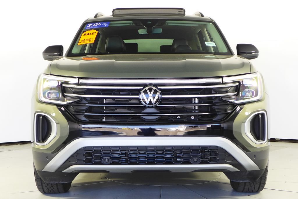 Certified Used 2024 Green Volkswagen 2.0T Peak Edition SE w/Technology image 3