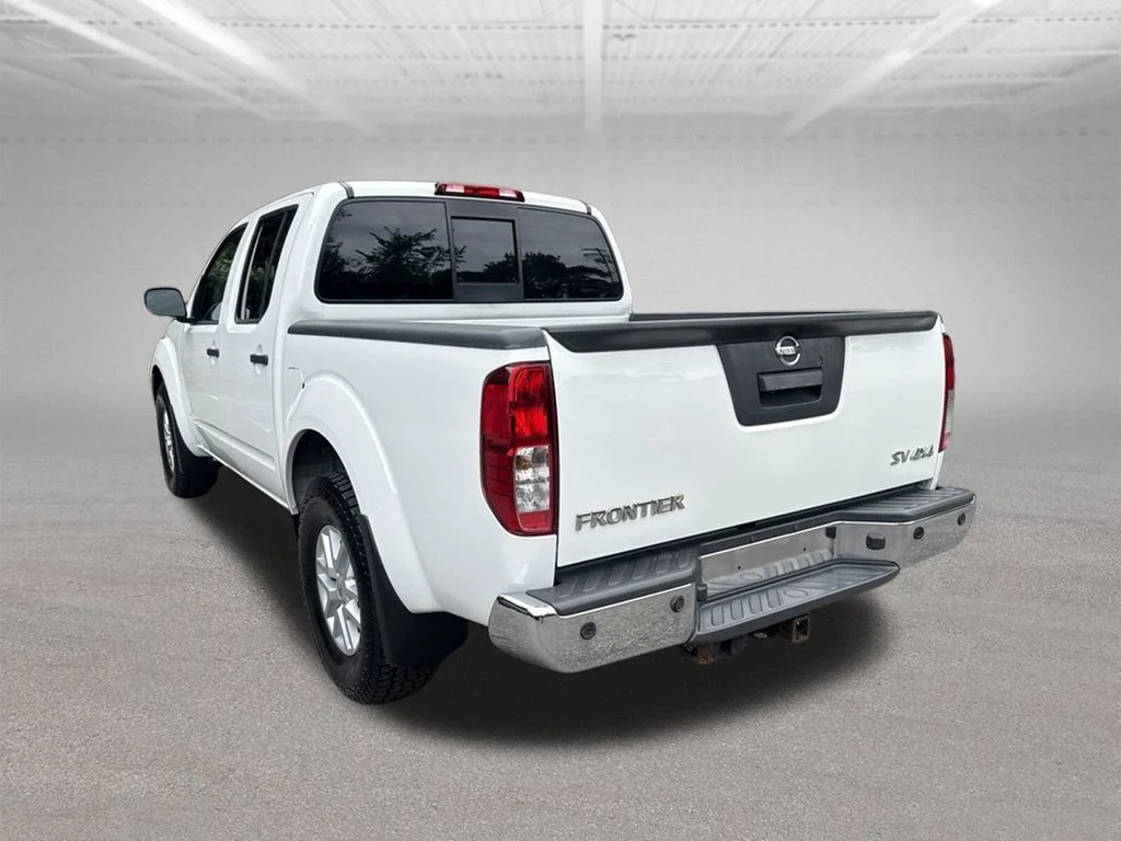 Used 2019 White Nissan SV image 8