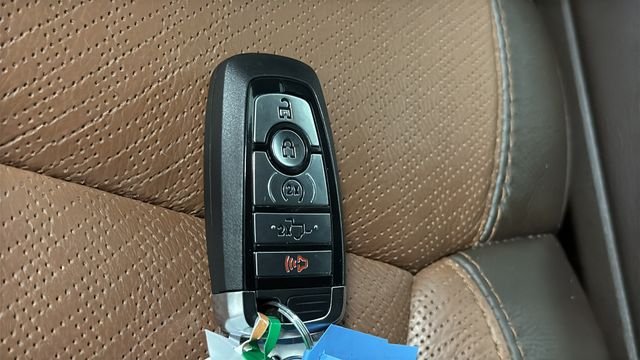 Used 2024 Antimatter Blue Metallic Ford King Ranch image 9