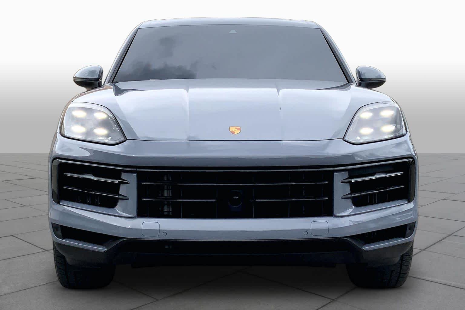 Used 2024 Arctic Grey Porsche  image 3