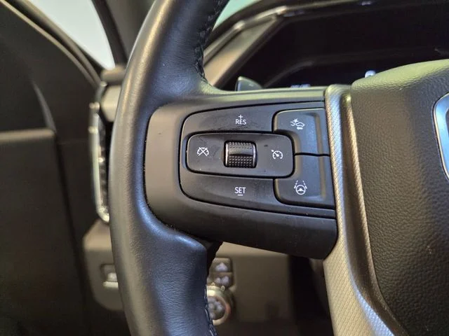 Used 2025 Silver GMC Denali image 24