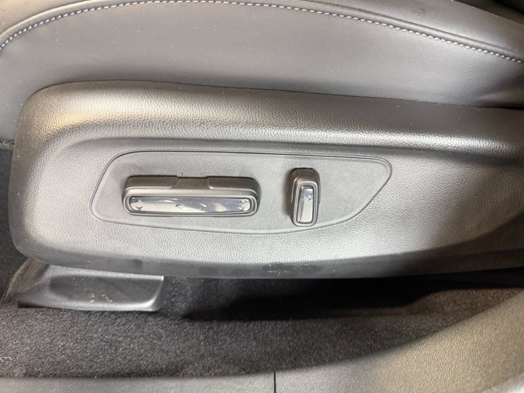 New 2026 Platinum White Pearl Acura Base image 14