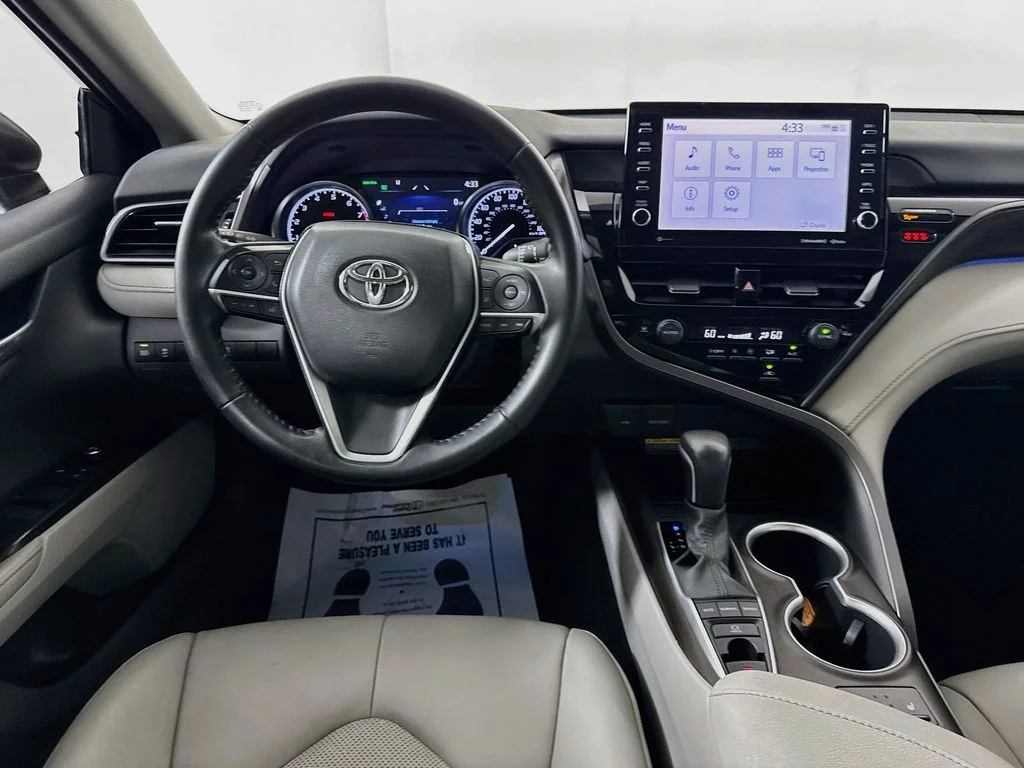Used 2021 Gray Toyota XLE image 27