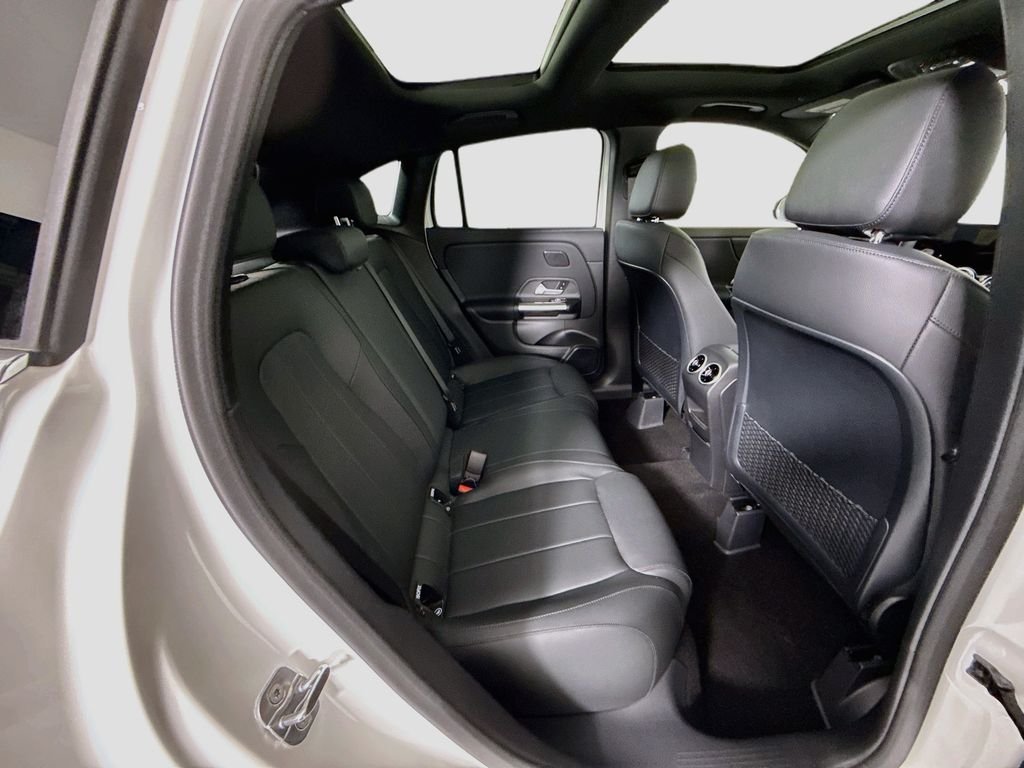 New 2026 Polar White Mercedes-Benz GLA 250 image 22