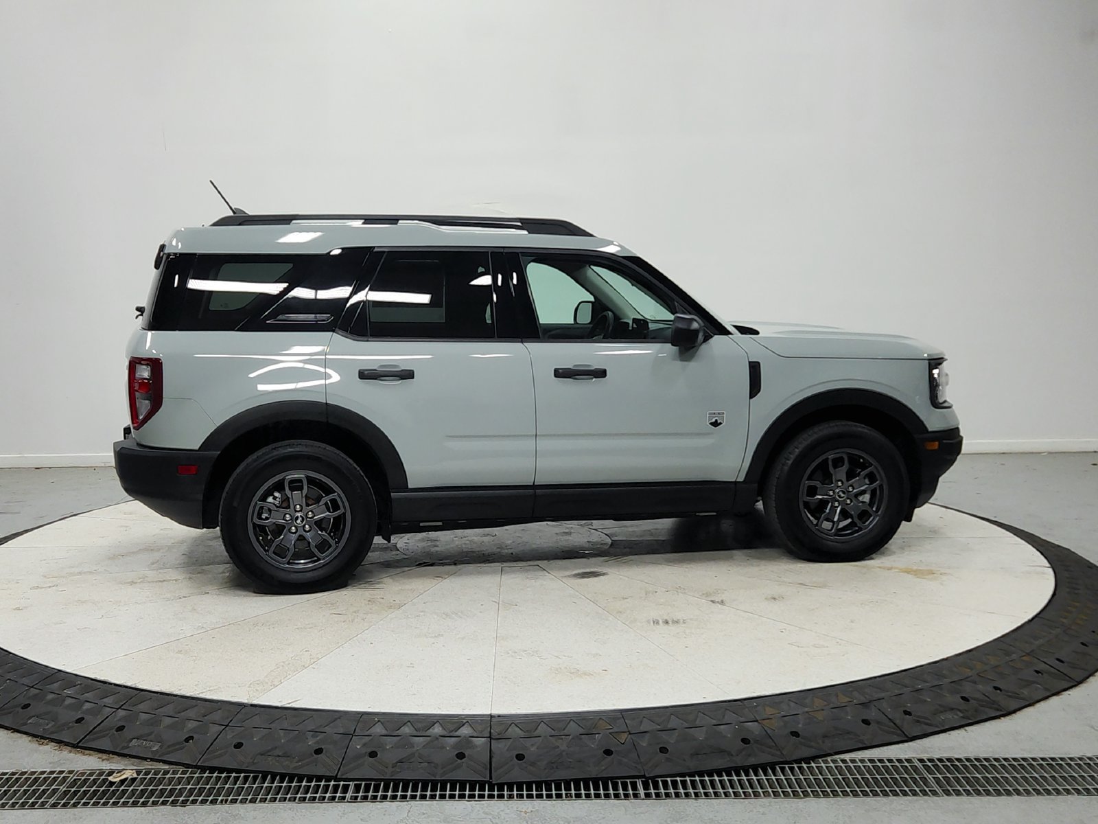 Used 2021 Green Ford Big Bend image 9