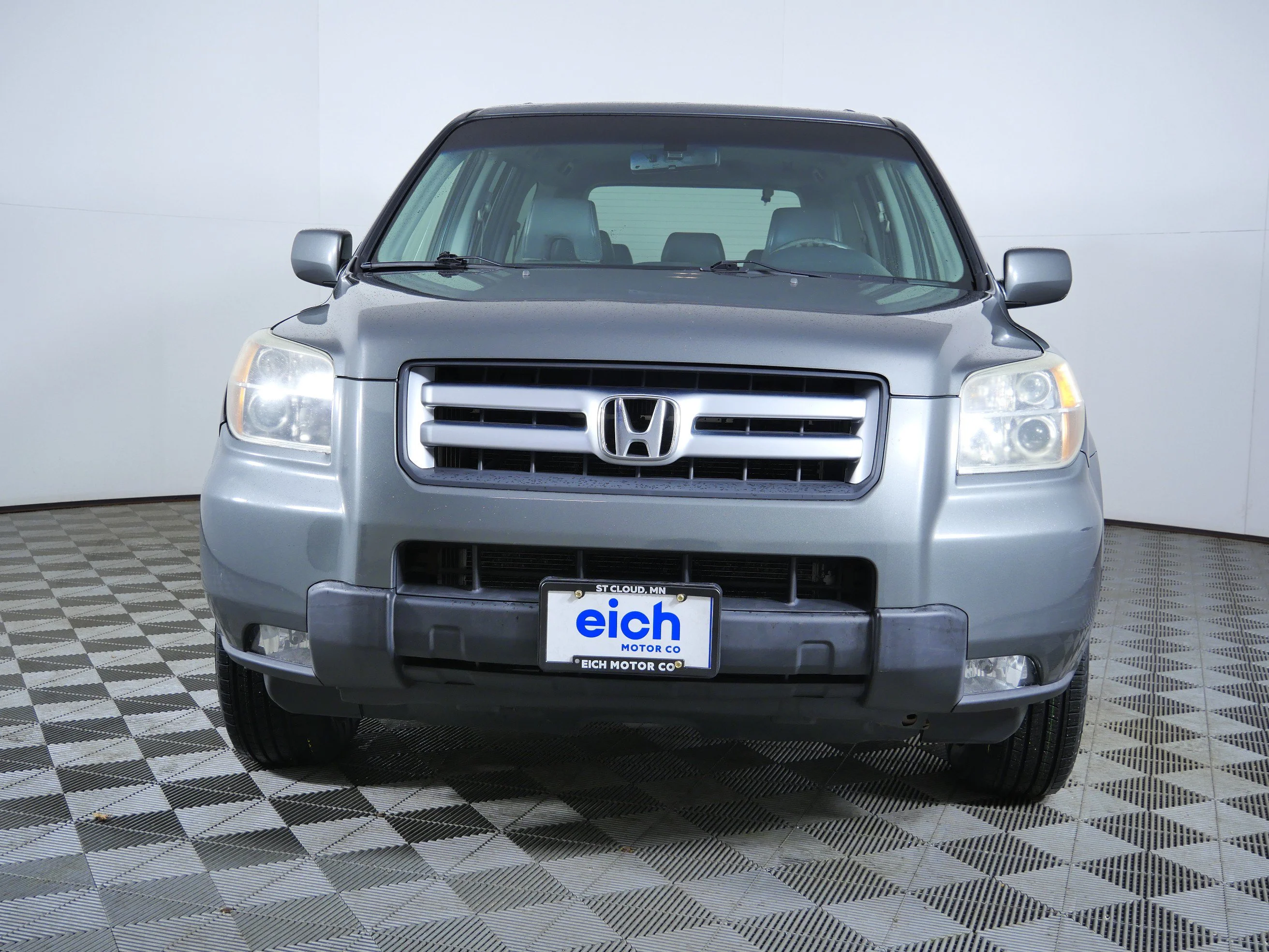 Used 2007 Honda Pilot EX with VIN 5FNYF185X7B015155 for sale in St. Cloud, MN
