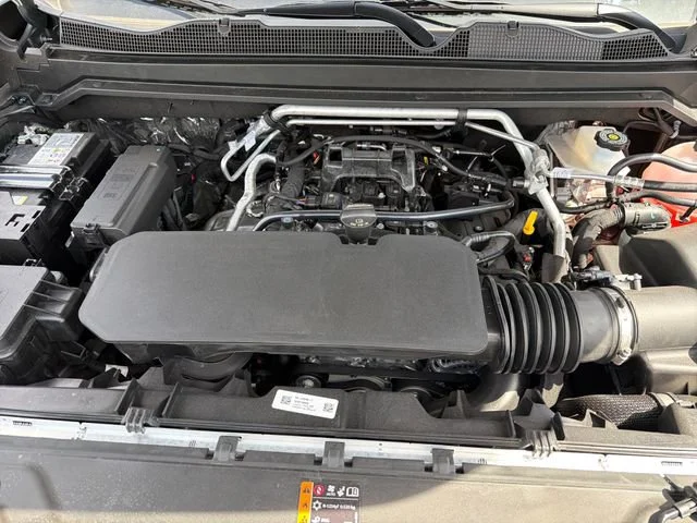New 2026 Sterling Metallic GMC AT4 image 24