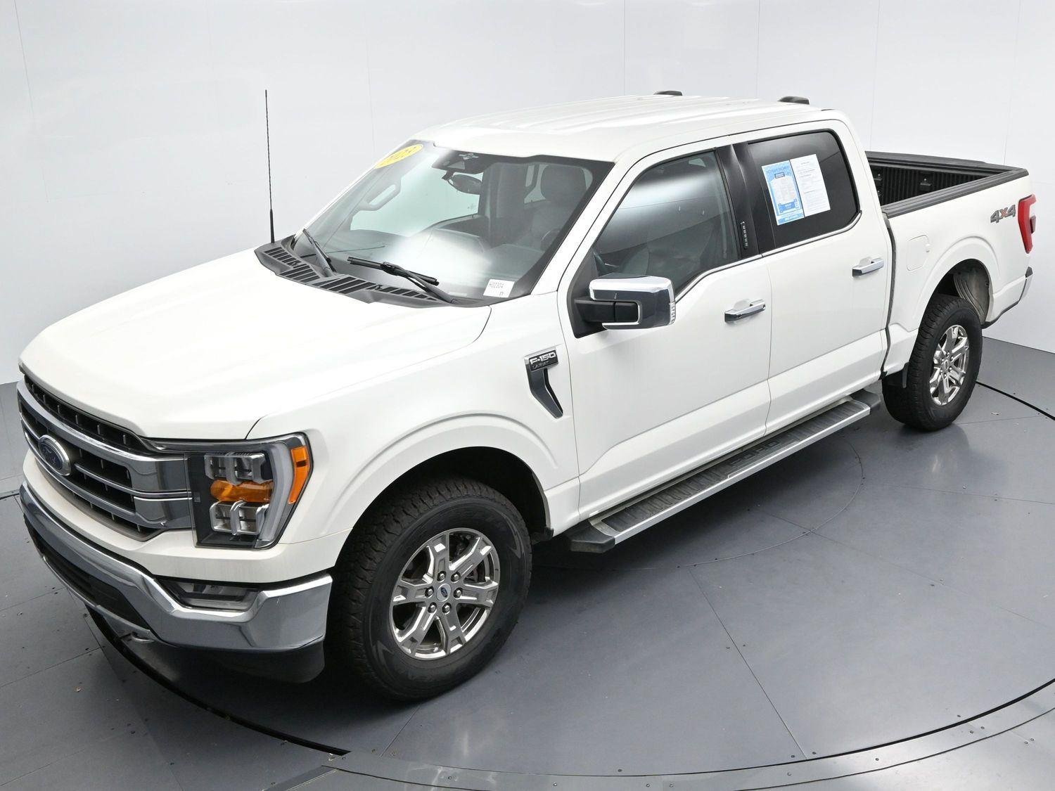 Used 2023  Ford LARIAT image 42