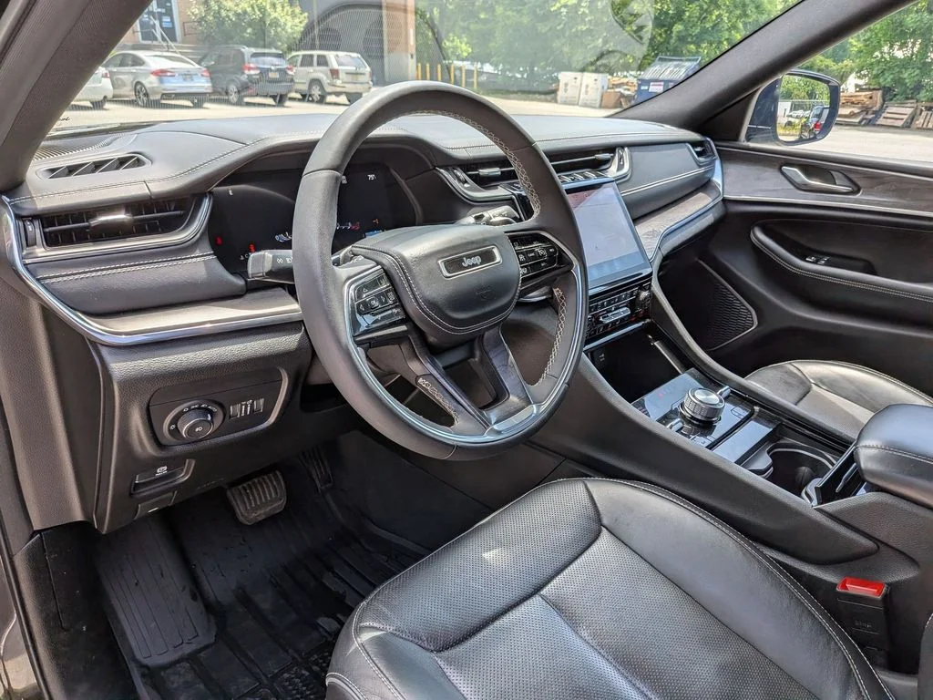 Used 2023 Black Jeep Overland image 16