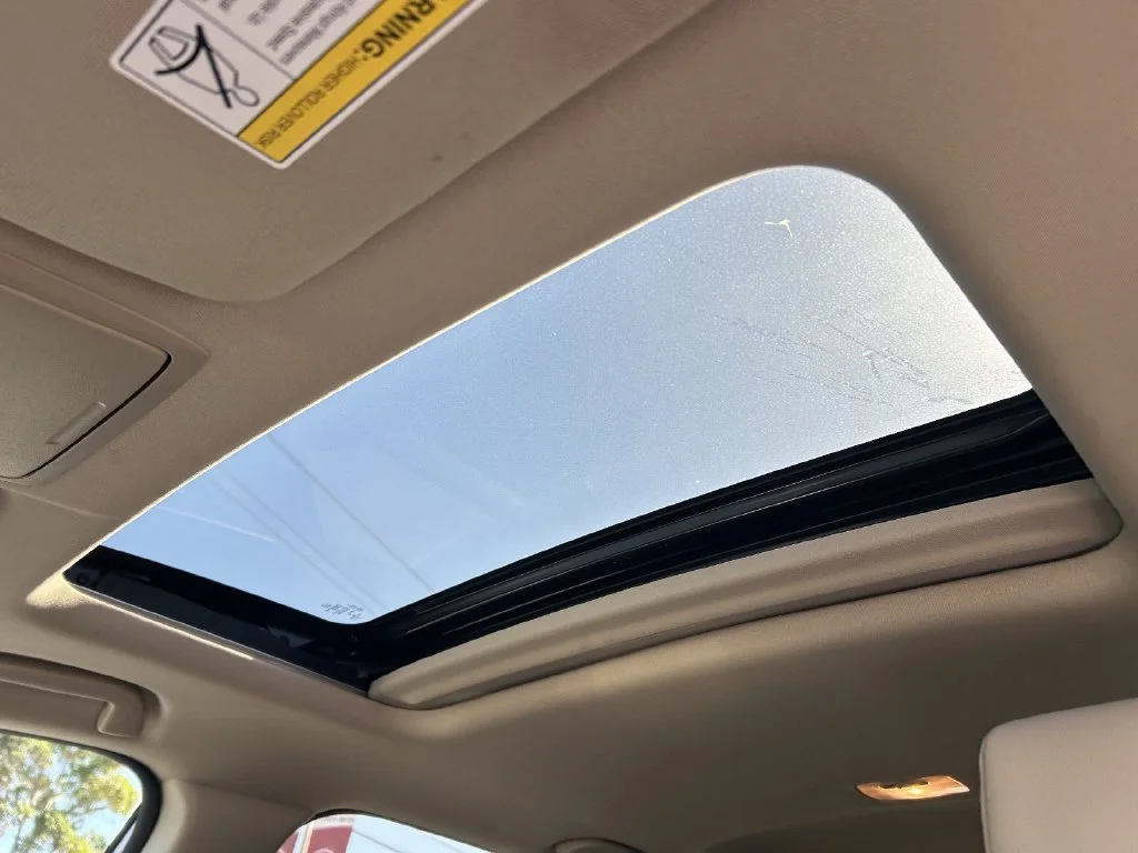 Used 2022 Platinum White Pearl Honda Touring image 30