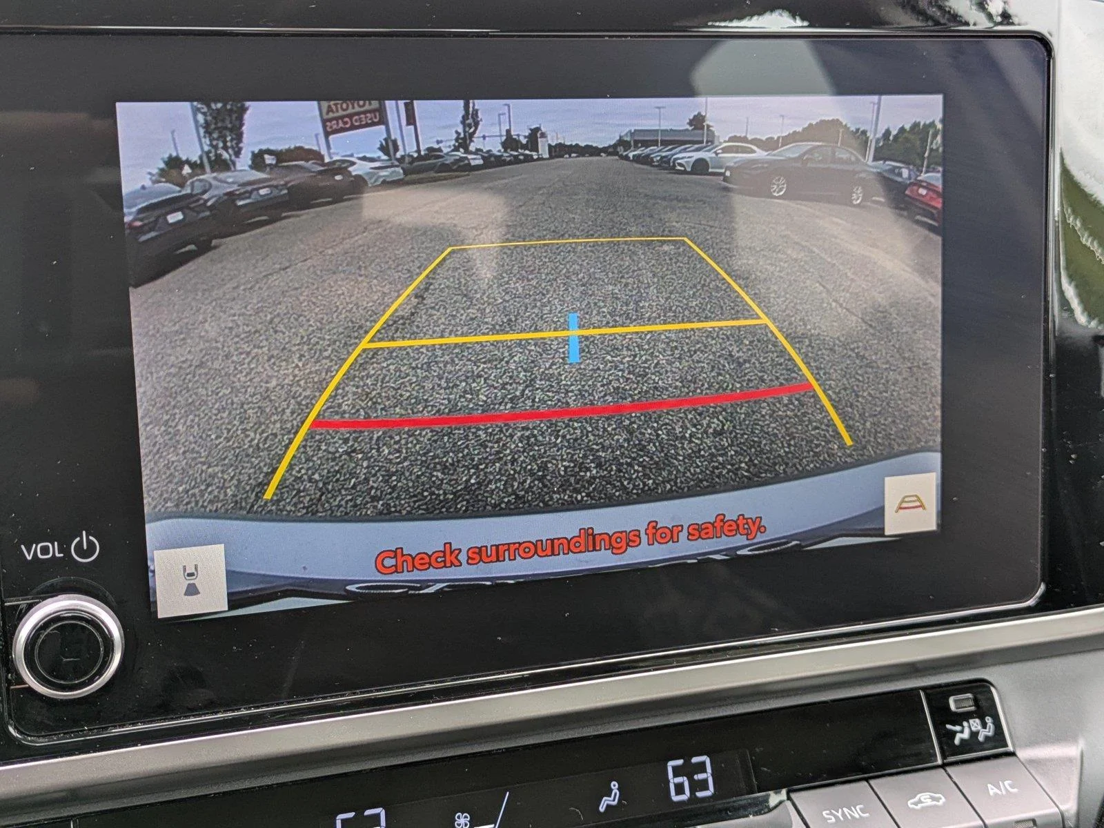 Used 2025  Toyota LE image 19
