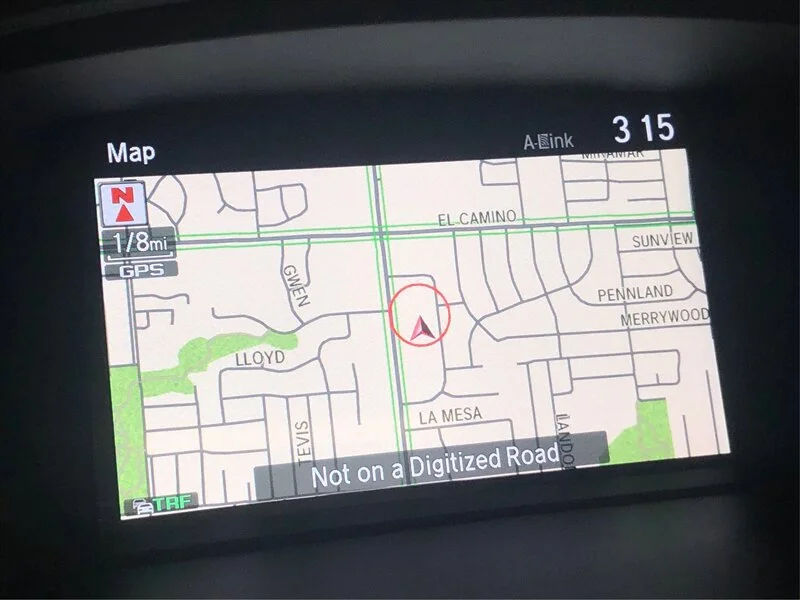 Used 2019 Modern Steel Metallic Acura w/Technology Pkg image 24