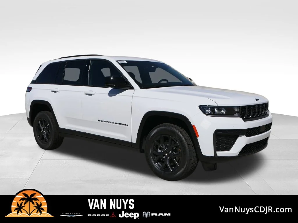 New 2027 White Jeep Laredo Altitude image 1