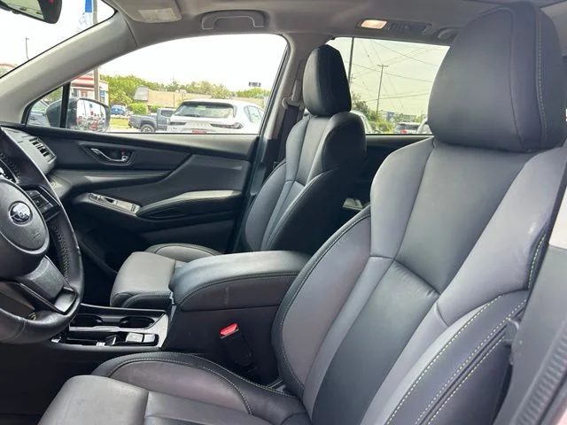 Used 2025 White Subaru Onyx Edition image 10