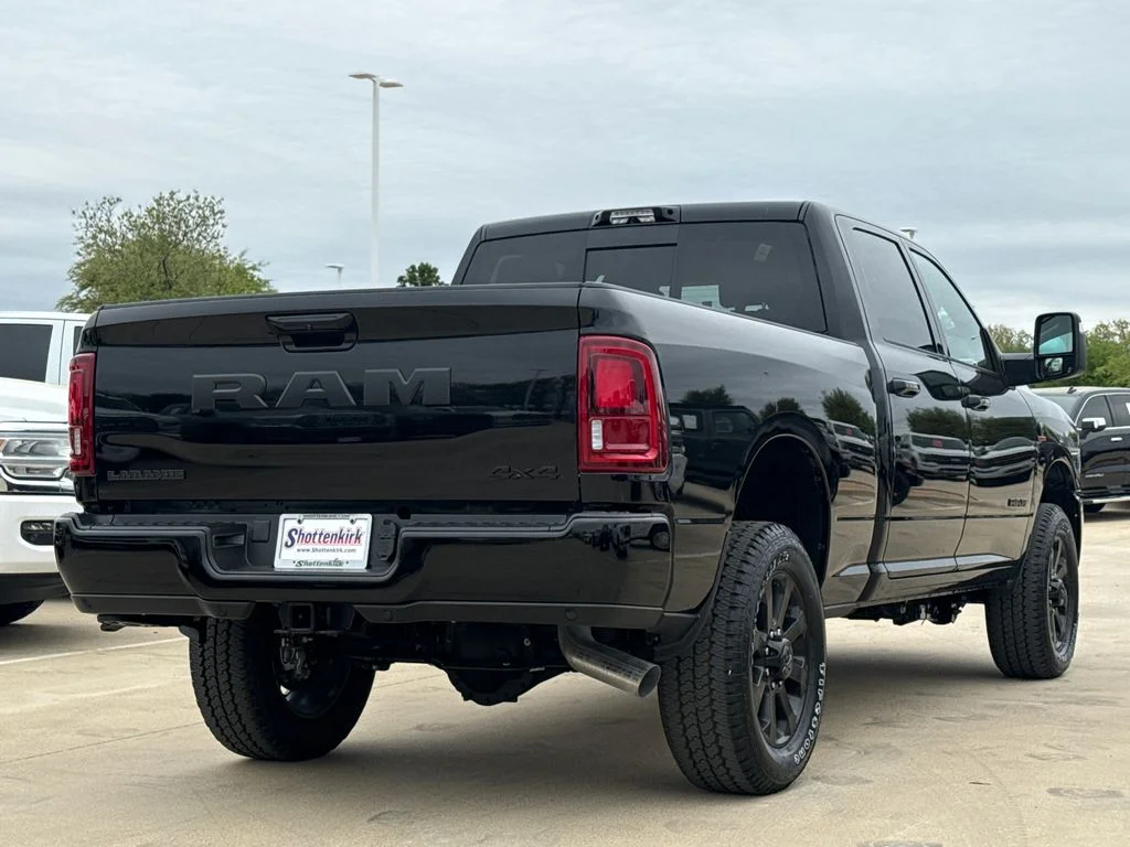 New 2026 Diamond Black Crystal Pearl-Coat Exterior Paint RAM Laramie image 9