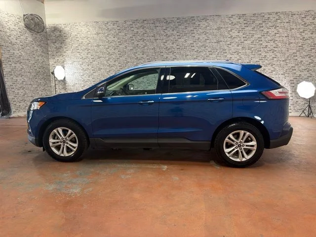 Used 2020 Atlas Blue Metallic Ford SEL image 4