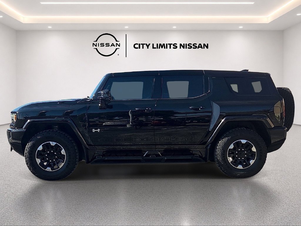 Used 2024 Black GMC 2X image 3