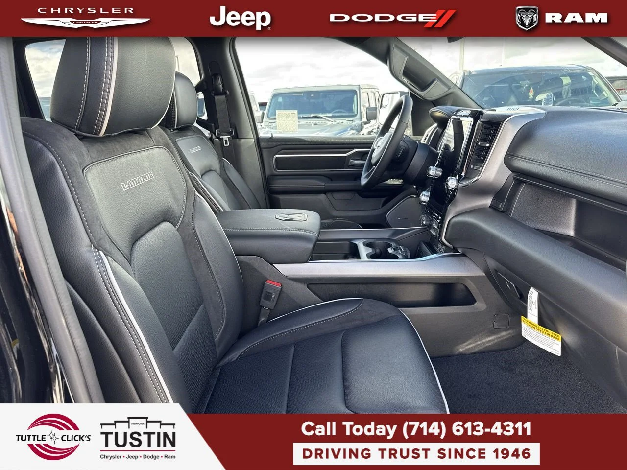 New 2027 Diamond Black Crystal Pearl-Coat Exterior Paint RAM Laramie image 22