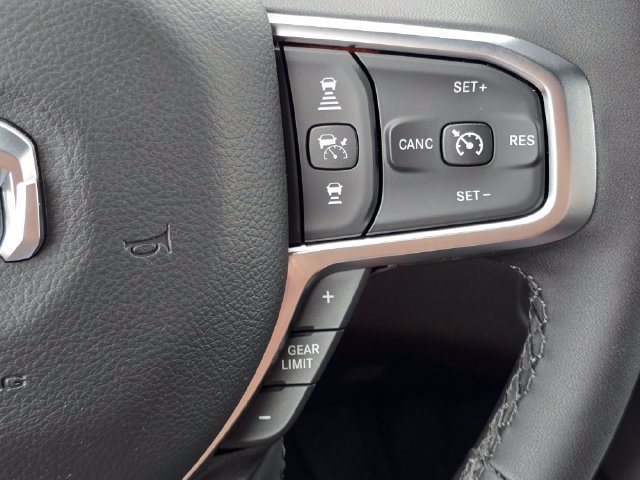 New 2026 Diamond Black Crystal Pearl-Coat Exterior Paint RAM Big Horn/Lone Star image 23