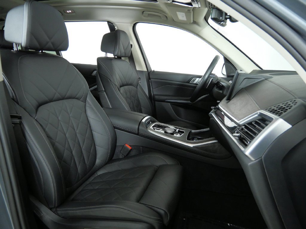 Certified Used 2025 Skyscraper Grey Metallic BMW xDrive40i image 26