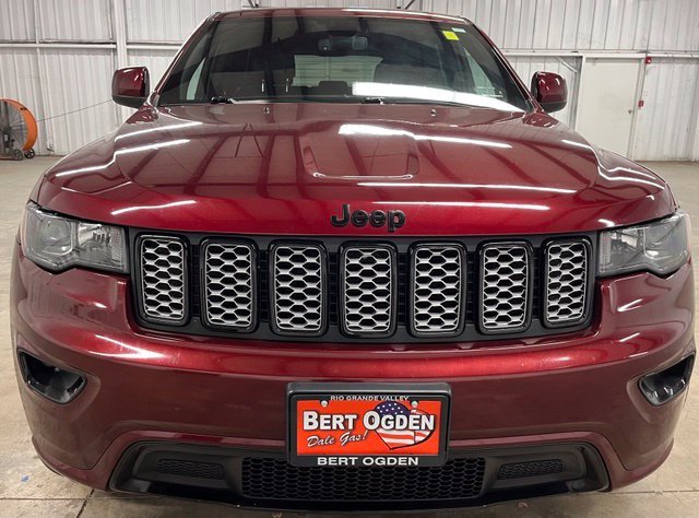 Used 2022 Red Jeep Laredo X image 2