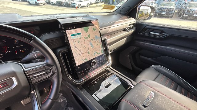 2025 GMC Yukon AT4 Ultimate - Photo 19
