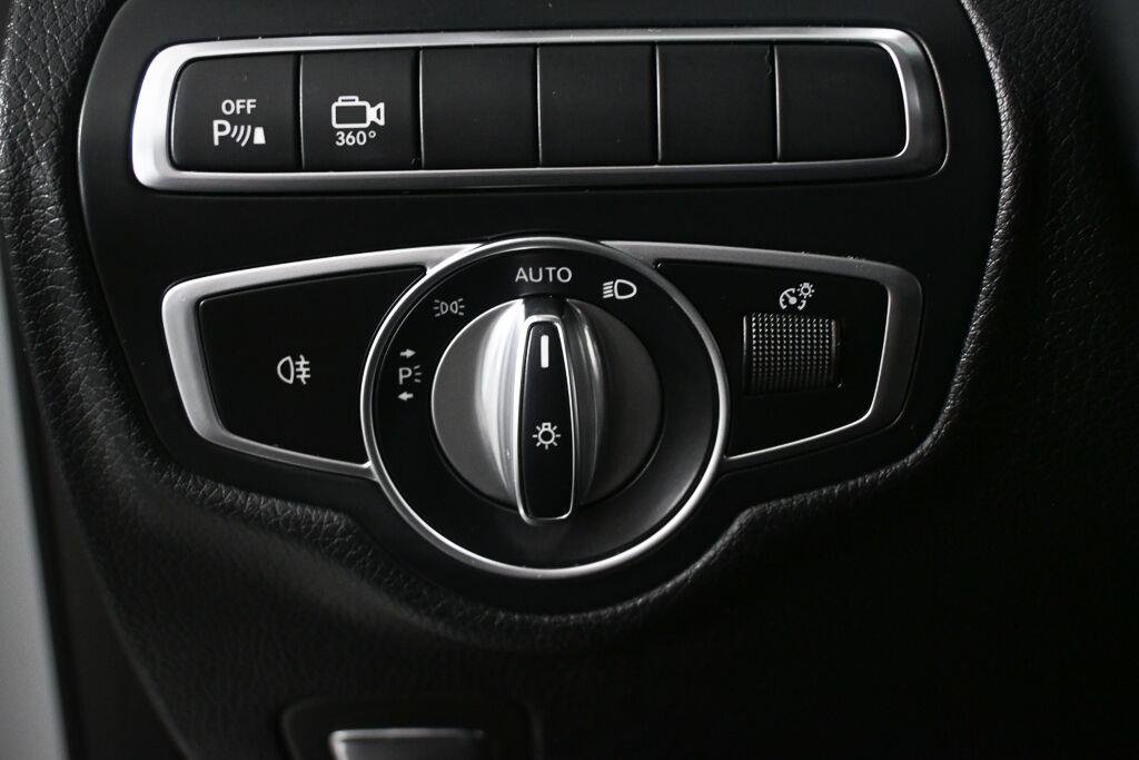Used 2018 SELENITE GRAY METALLIC MERCEDES-BENZ TRUCK  image 9