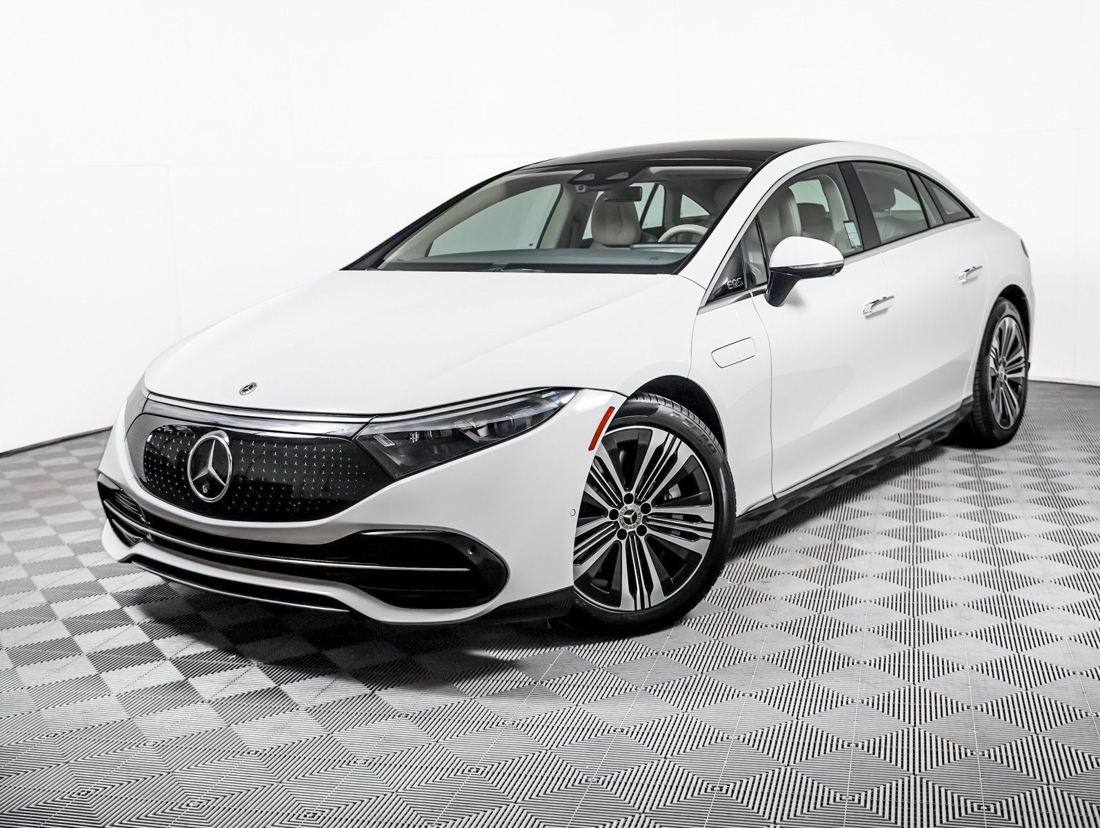 2022 Mercedes-Benz EQS