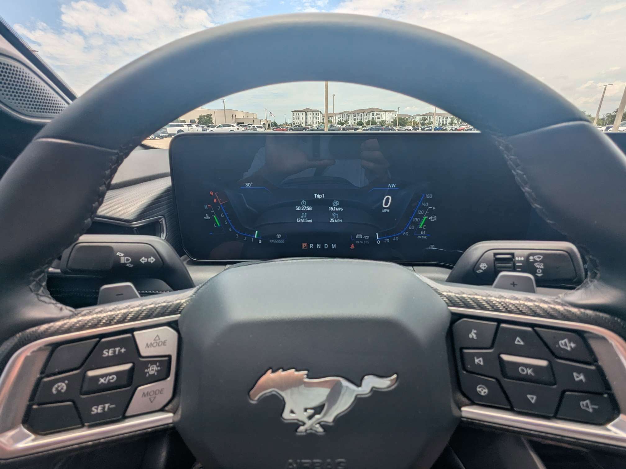 Used 2025 Oxford White Ford GT Premium image 32