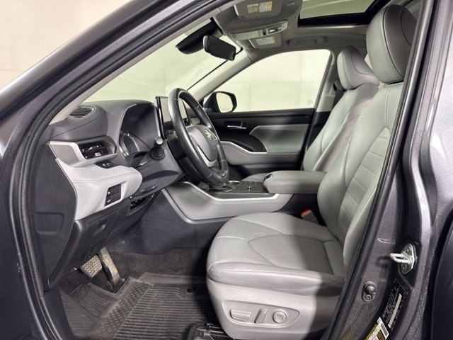 Used 2023 Gray Toyota XLE image 11