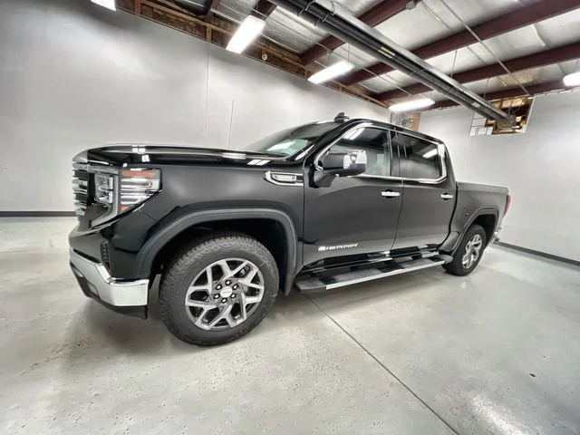 New 2026 Onyx Black GMC SLT image 5