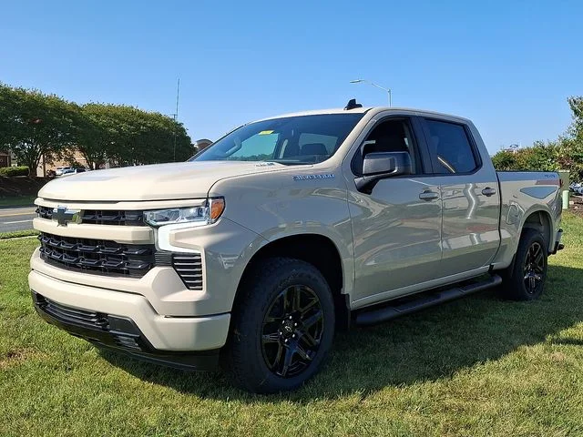 New 2026 White Chevrolet RST image 3