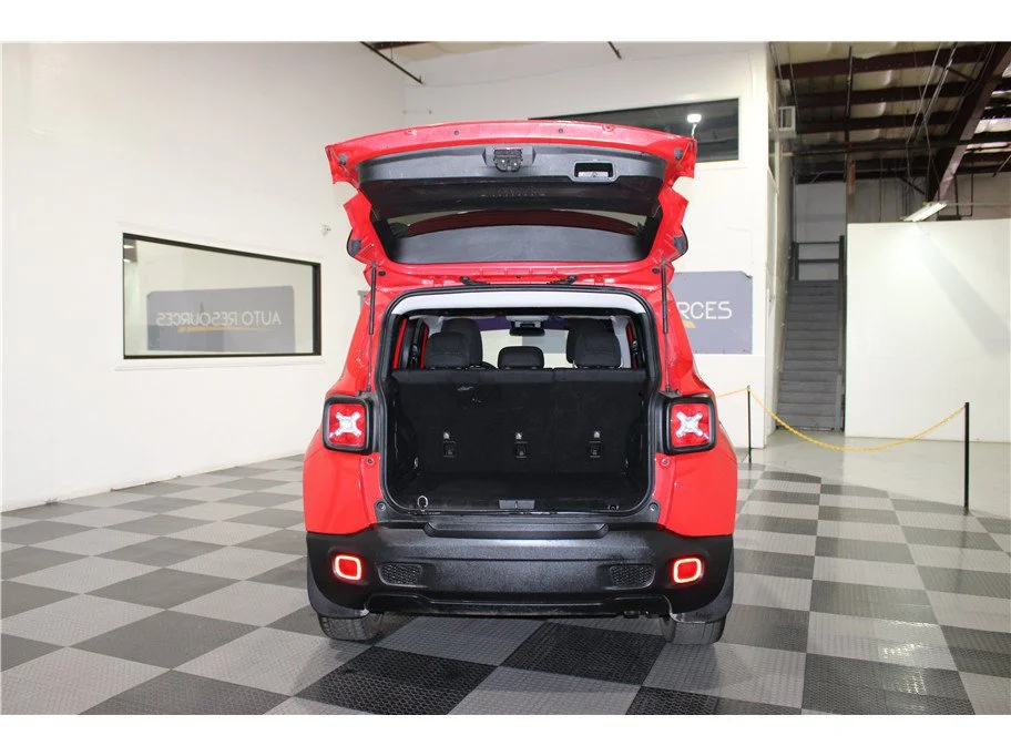 Used 2021 Colorado Red Clearcoat Jeep Jeepster image 19