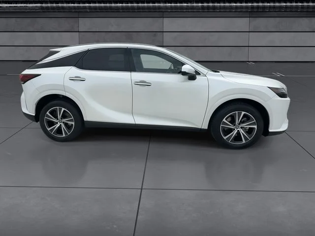 Used 2025 White Lexus 350 Premium image 9
