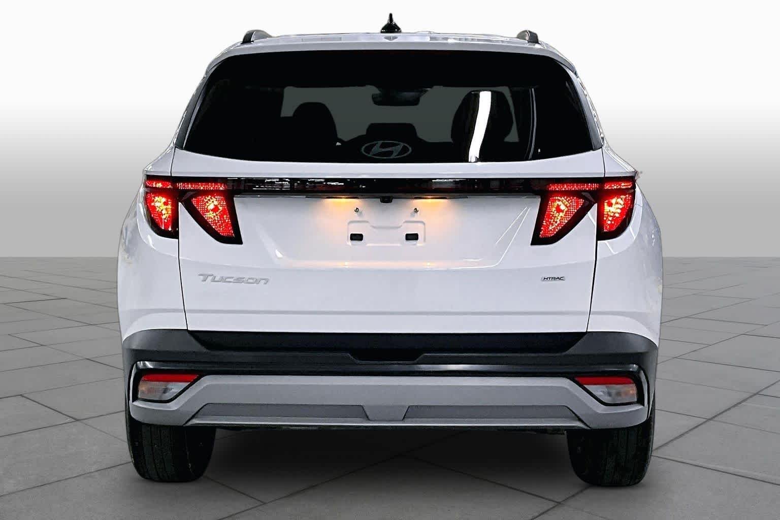 Used 2026 Serenity White Pearl Hyundai SEL image 5