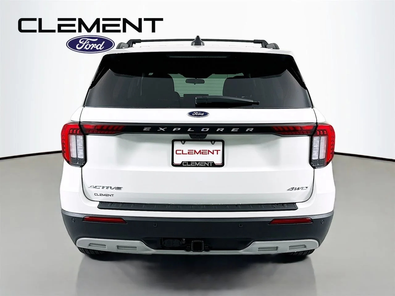 New 2026 Star White Metallic Tri-Coat Ford Active image 7
