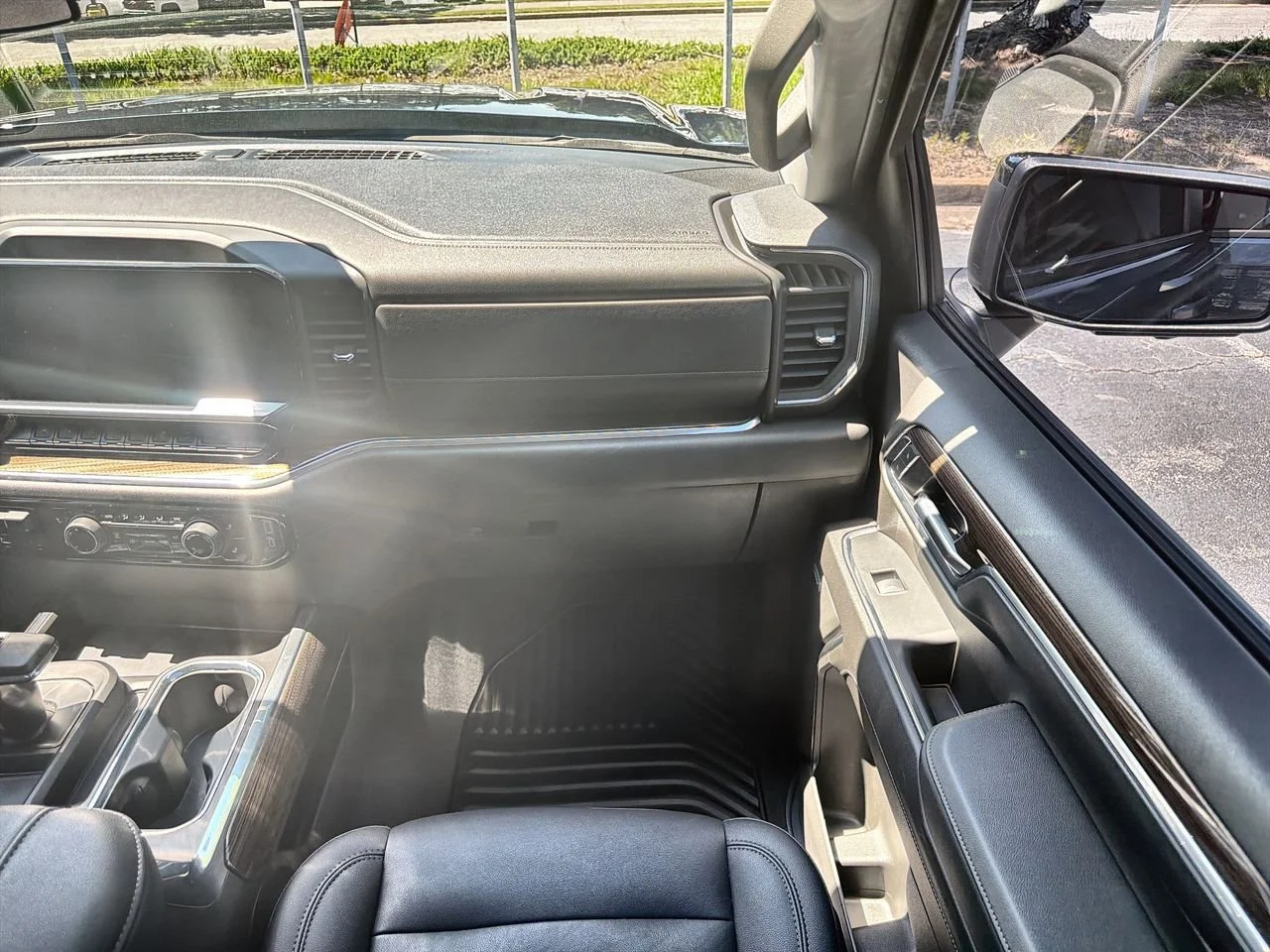 Used 2023 Northsky Blue Metallic Chevrolet RST image 24