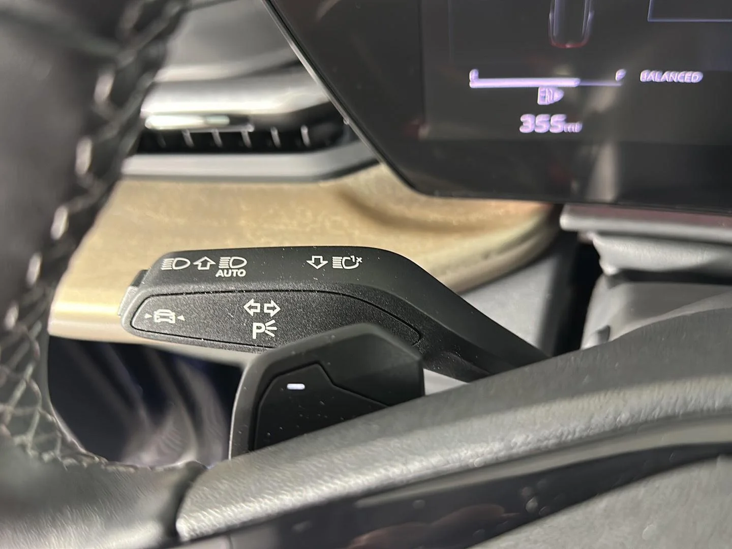 Used 2025 Navarra Blue Metallic Audi Premium Plus image 25