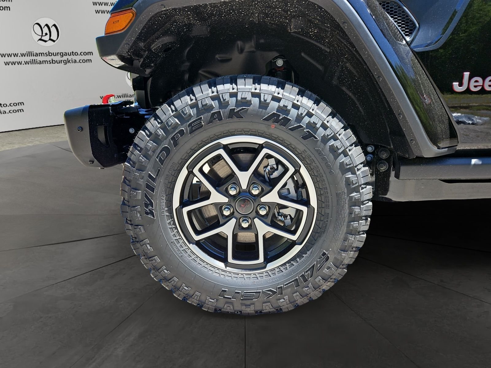 New 2026 Black Clear-Coat Exterior Paint Jeep Shadow Ops image 14