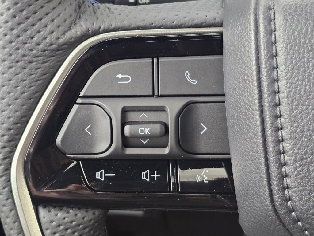 2026 Toyota Tundra Platinum - Photo 18