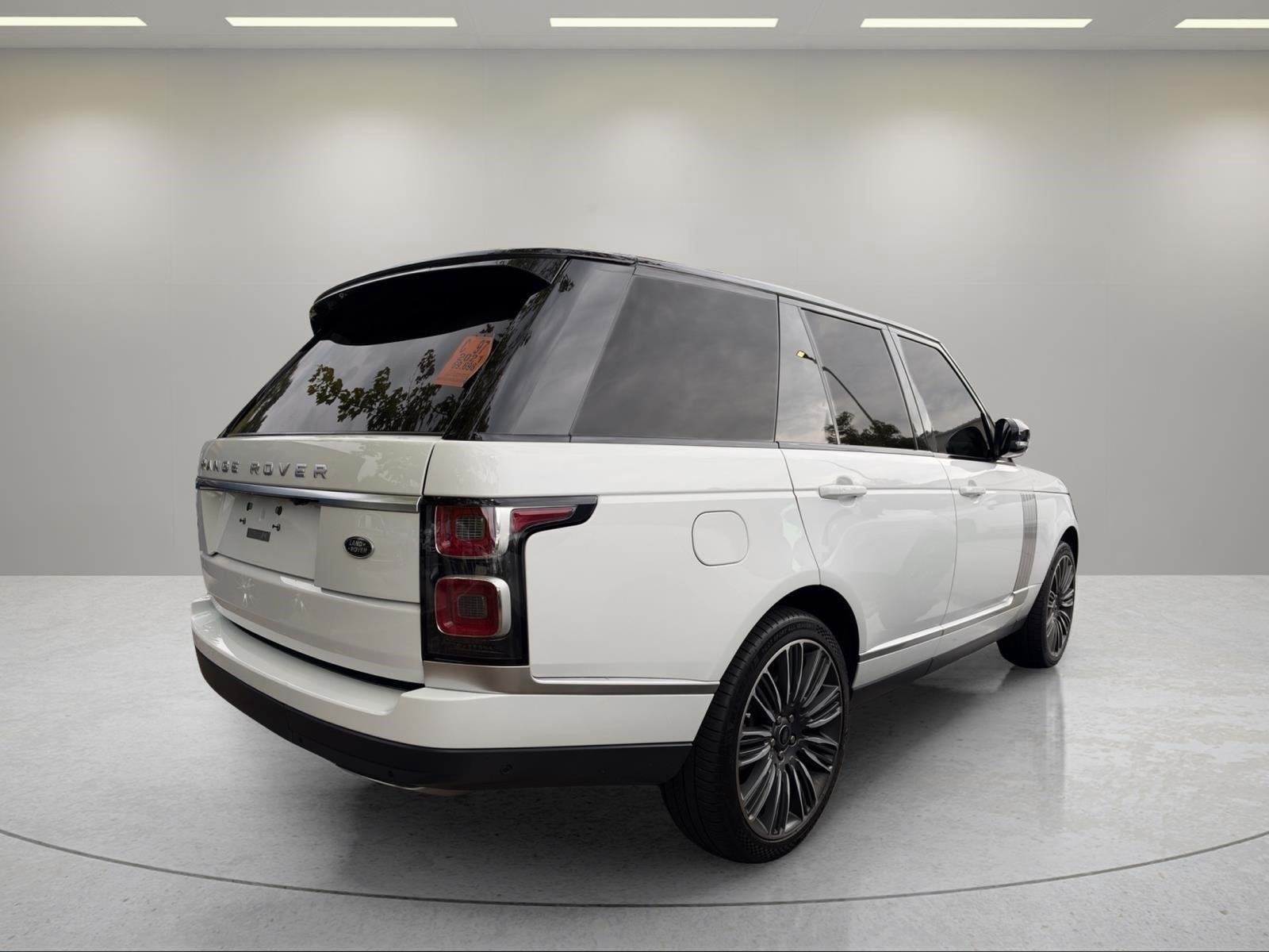 Used 2021 Fuji White Land Rover P525 Westminster image 13