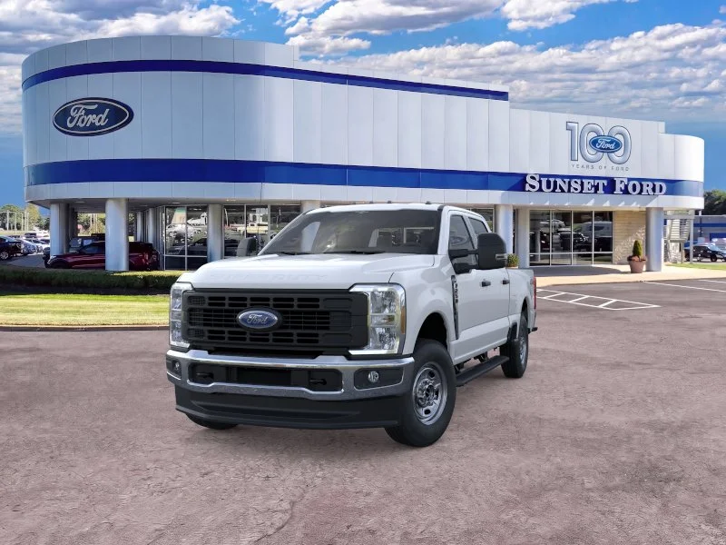 New 2026 Oxford White Ford XL image 2