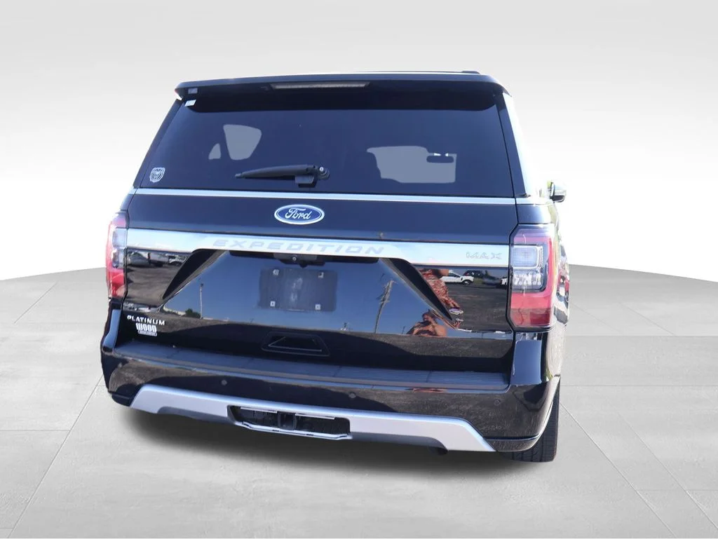 Used 2019 Black Ford Platinum image 14