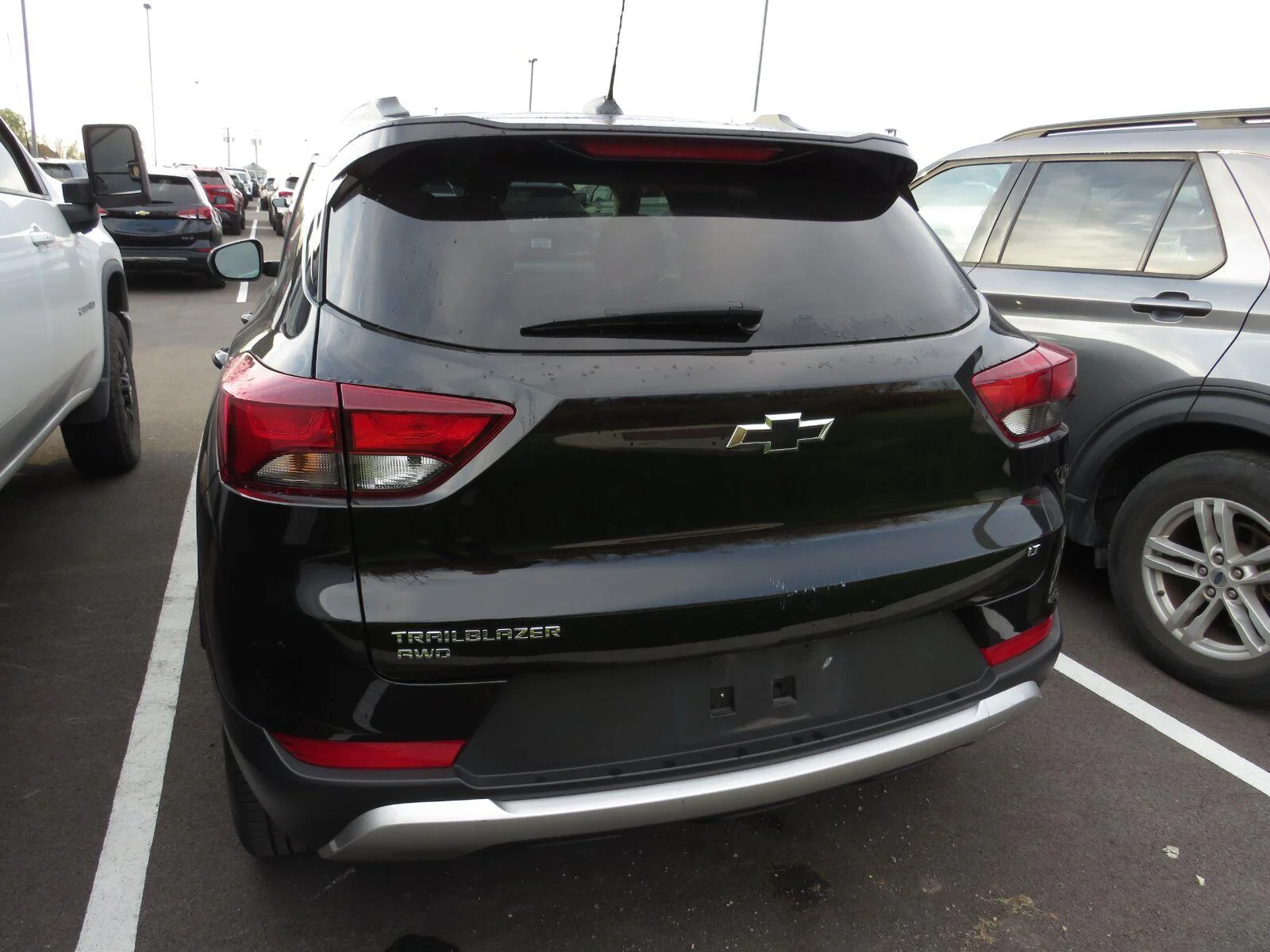Used 2023 MOSAIC BLACK METALLIC Chevrolet LT image 10