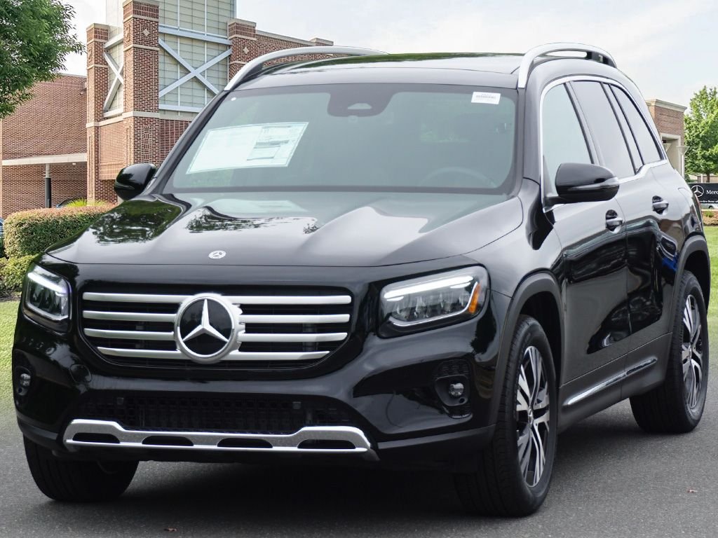 Used 2025 Night Black Mercedes-Benz GLB 250 image 4